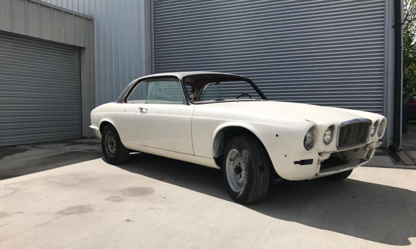 1976 Jaguar XJS Cinnamon white coupe manual images 4 (1).jpg