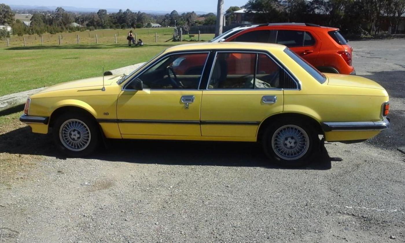 1979 Holden Commodore VB SL-E Yellow paint images (1).jpg