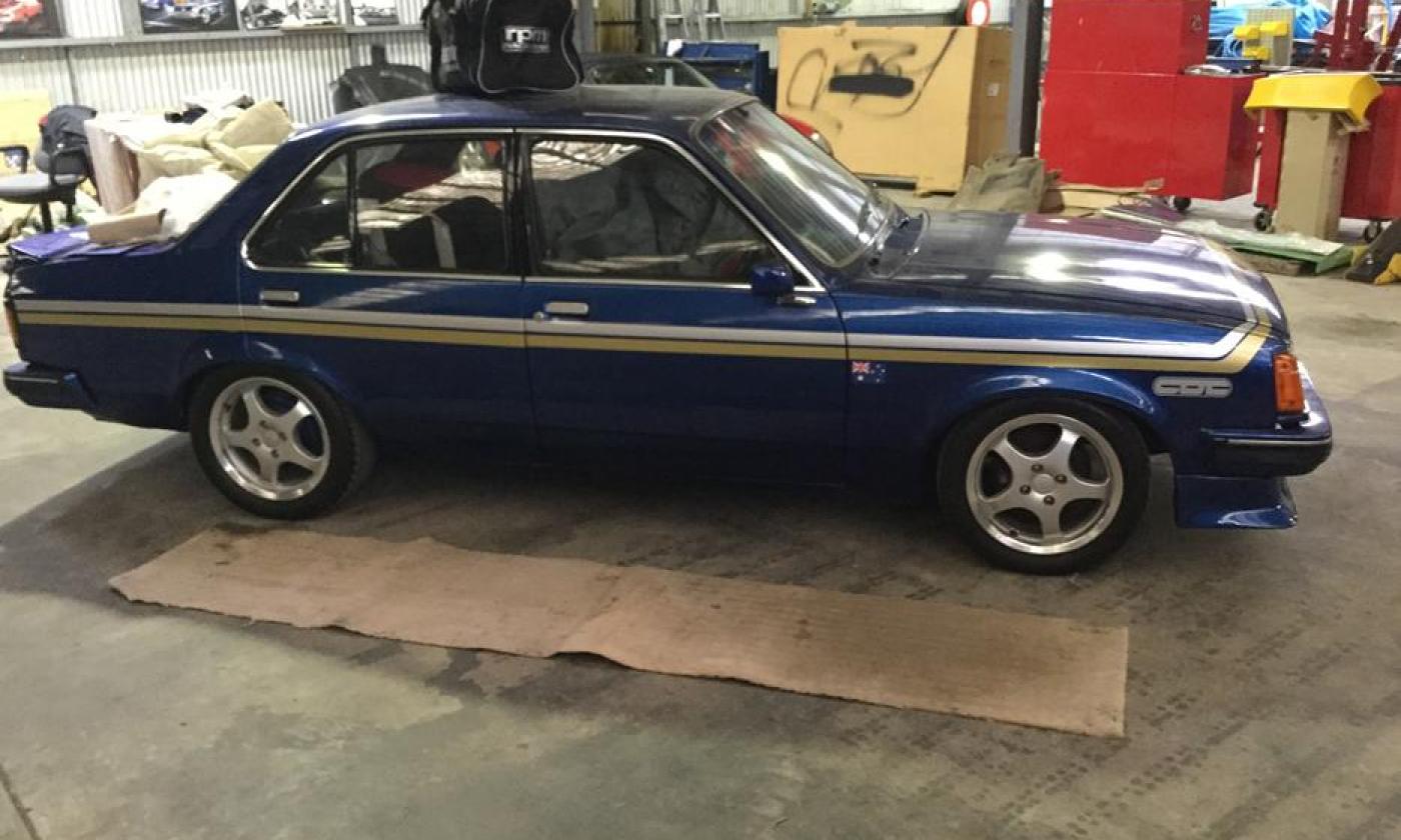 1984 Holden Gemini TH SLX (CDT) Country dealer Team car 001 (1).jpg