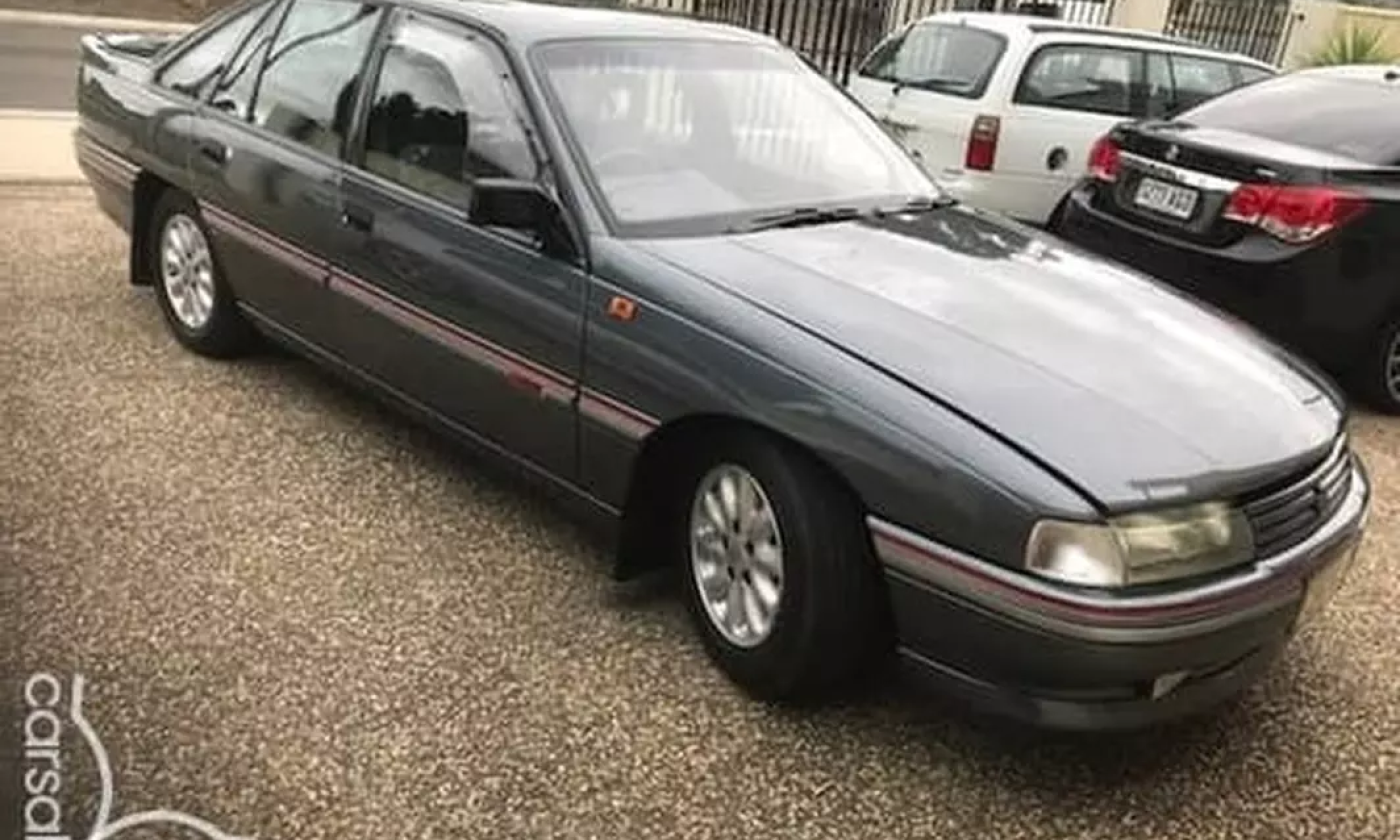 1991 Grey metallic VN SS Commodore exterior images (1).png