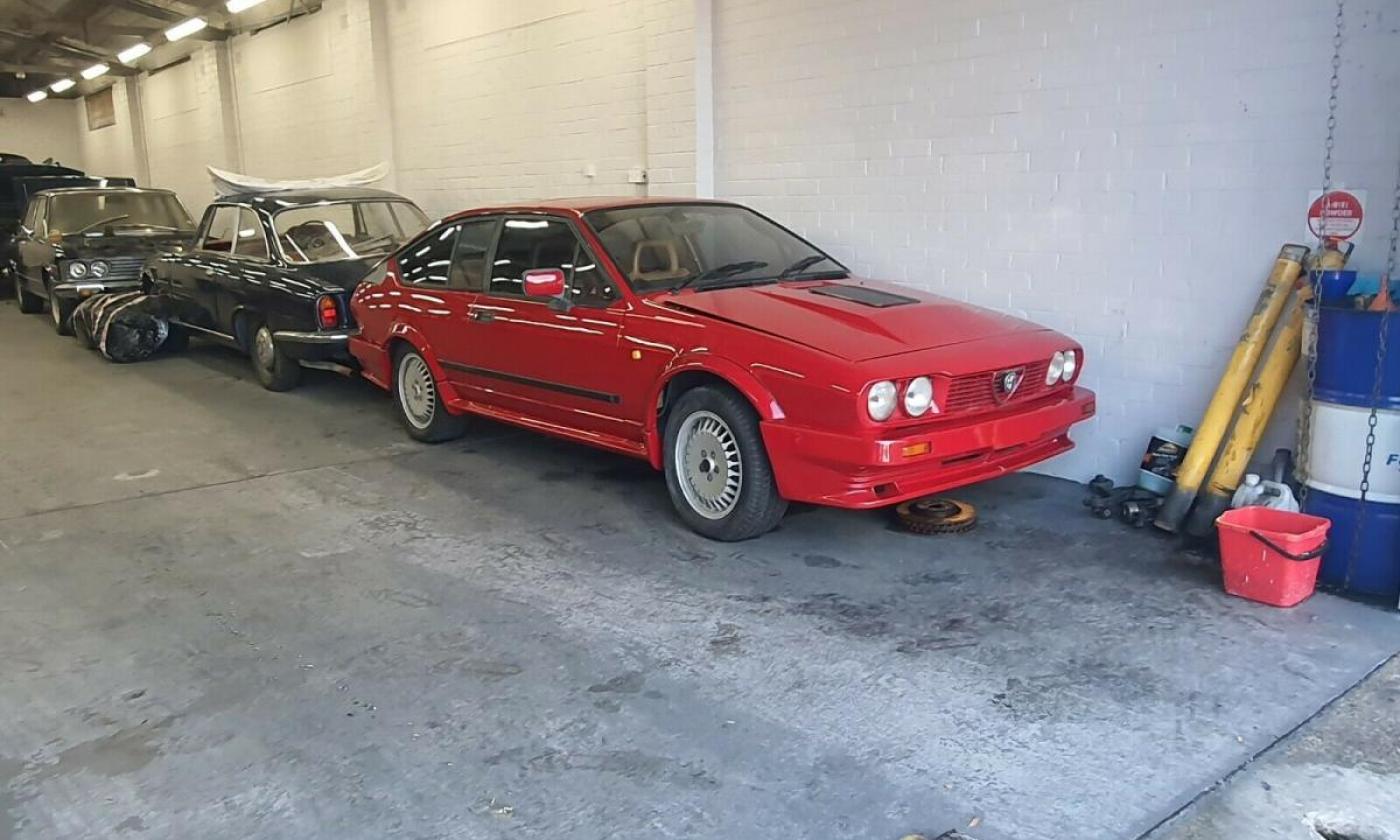 Alfa Romeo Alfetta GTV6 Grand Prix Red Australia unrestored (2).jpg