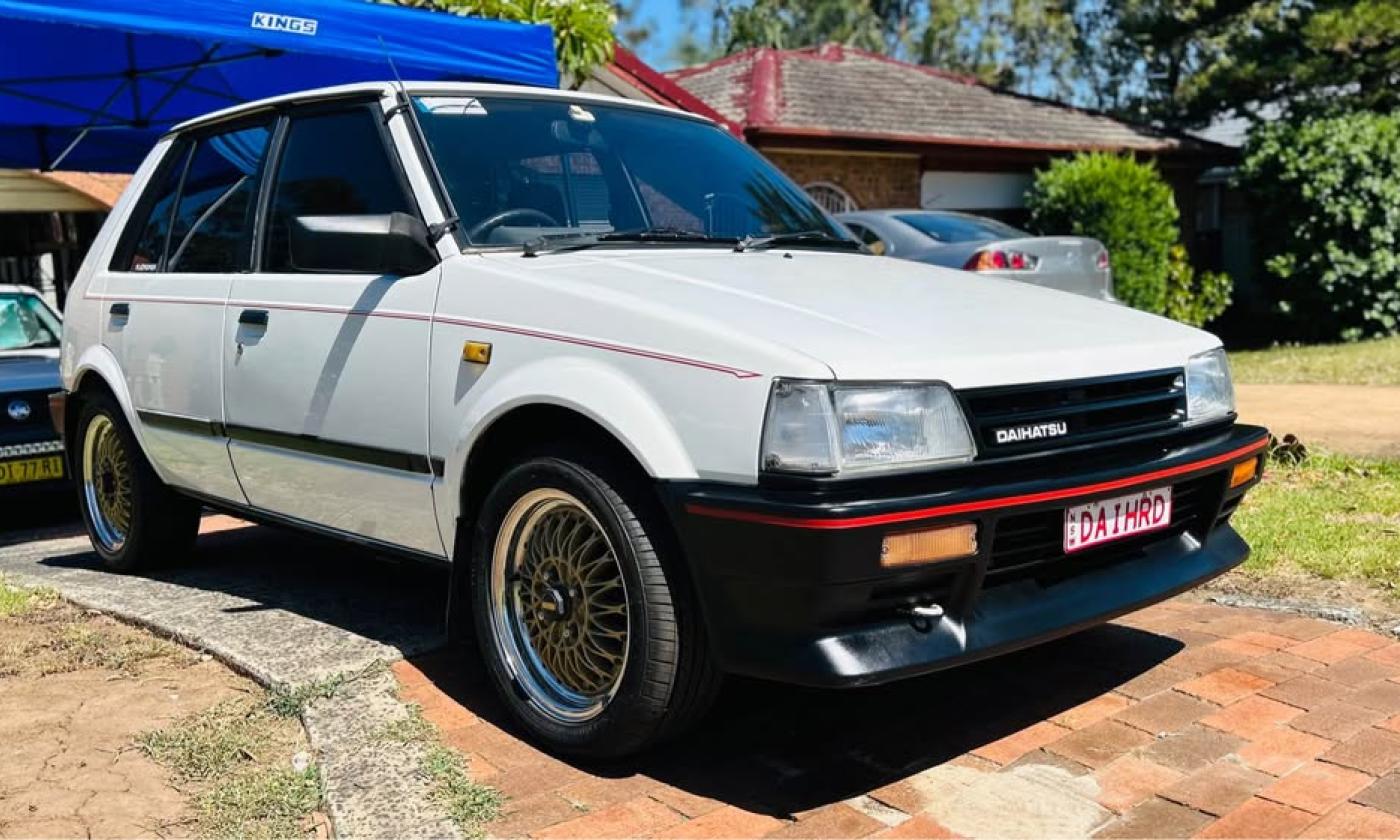 Charade turbo 80s hatch (2).jpg