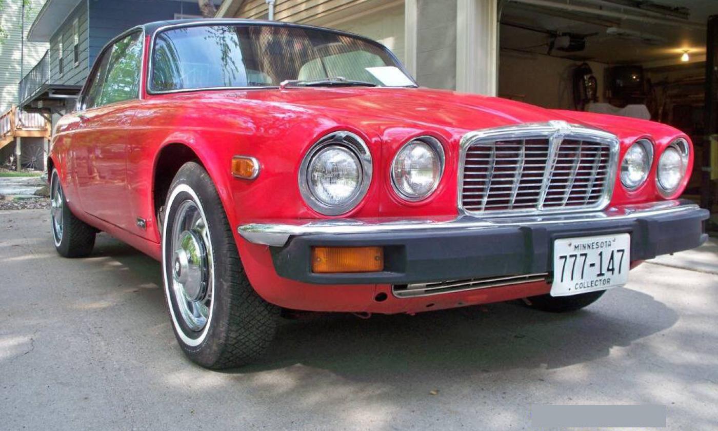 Jaguar XJC Red LHD 2018 images 4.2 (1).jpg