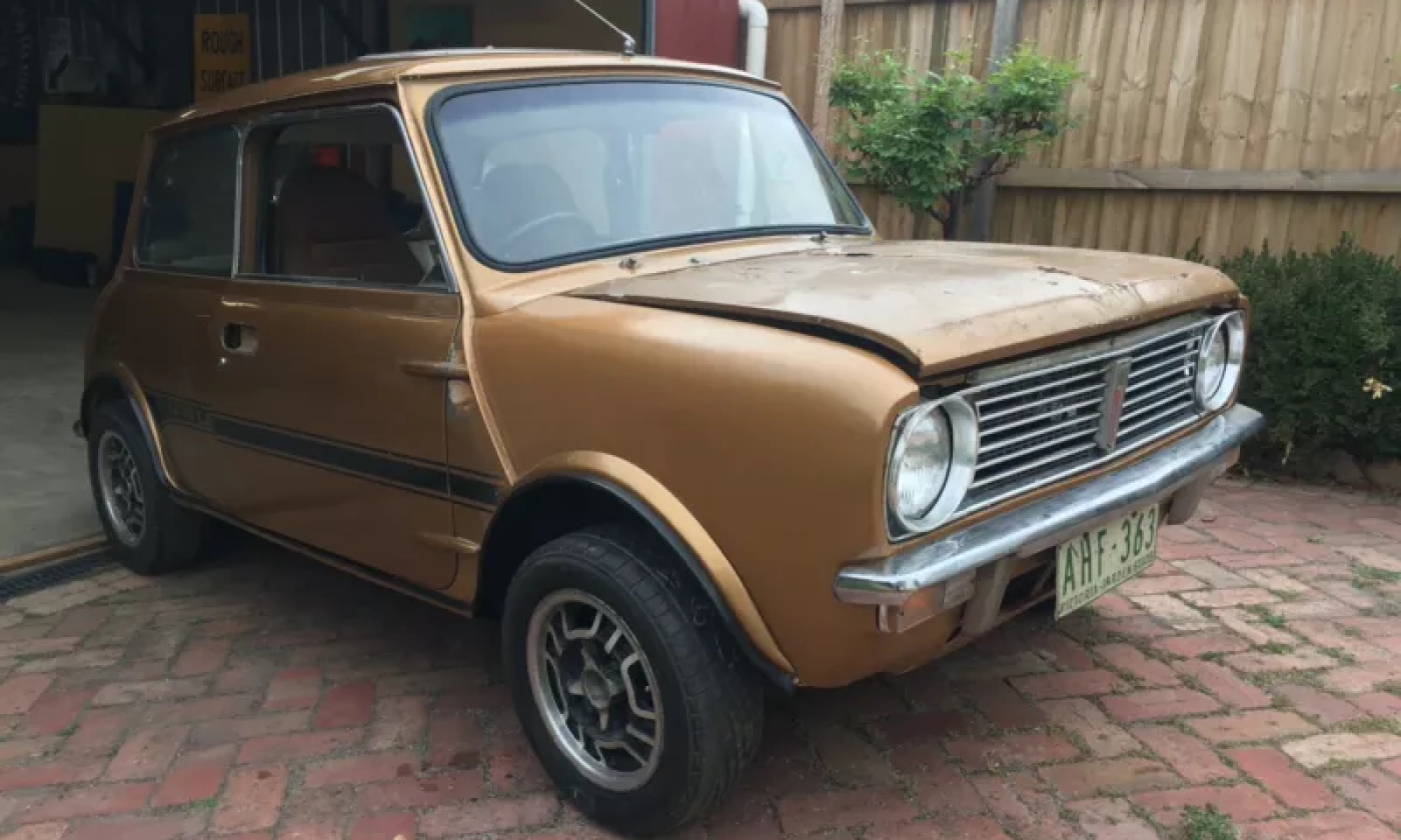 Leyland Mini 1275 LS 2021 project car unrestored nugget gold paint (1).png
