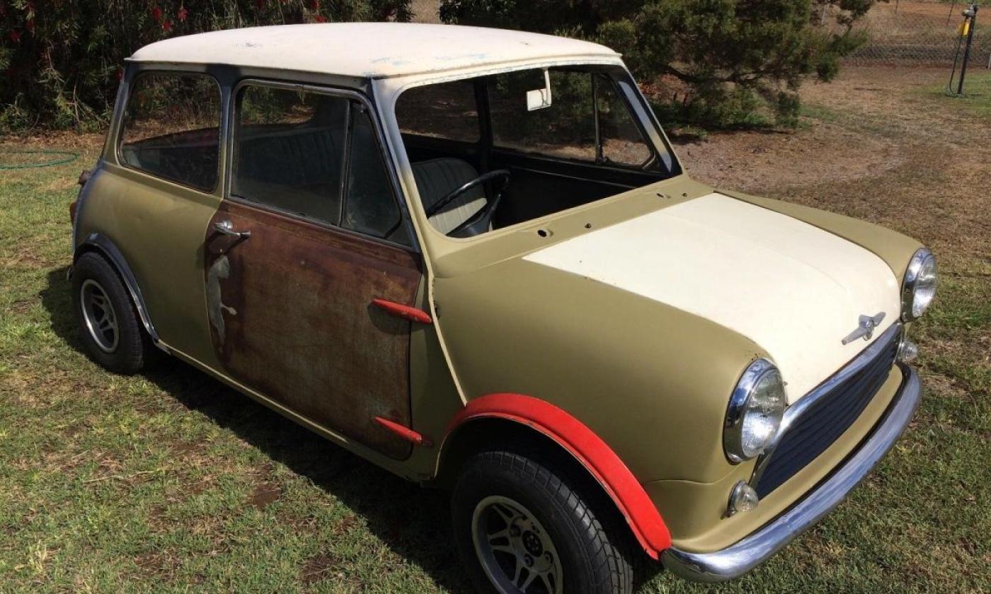 MK2 Morris Cooper S shell Built November 1970 Australia images unrestored (1).jpg