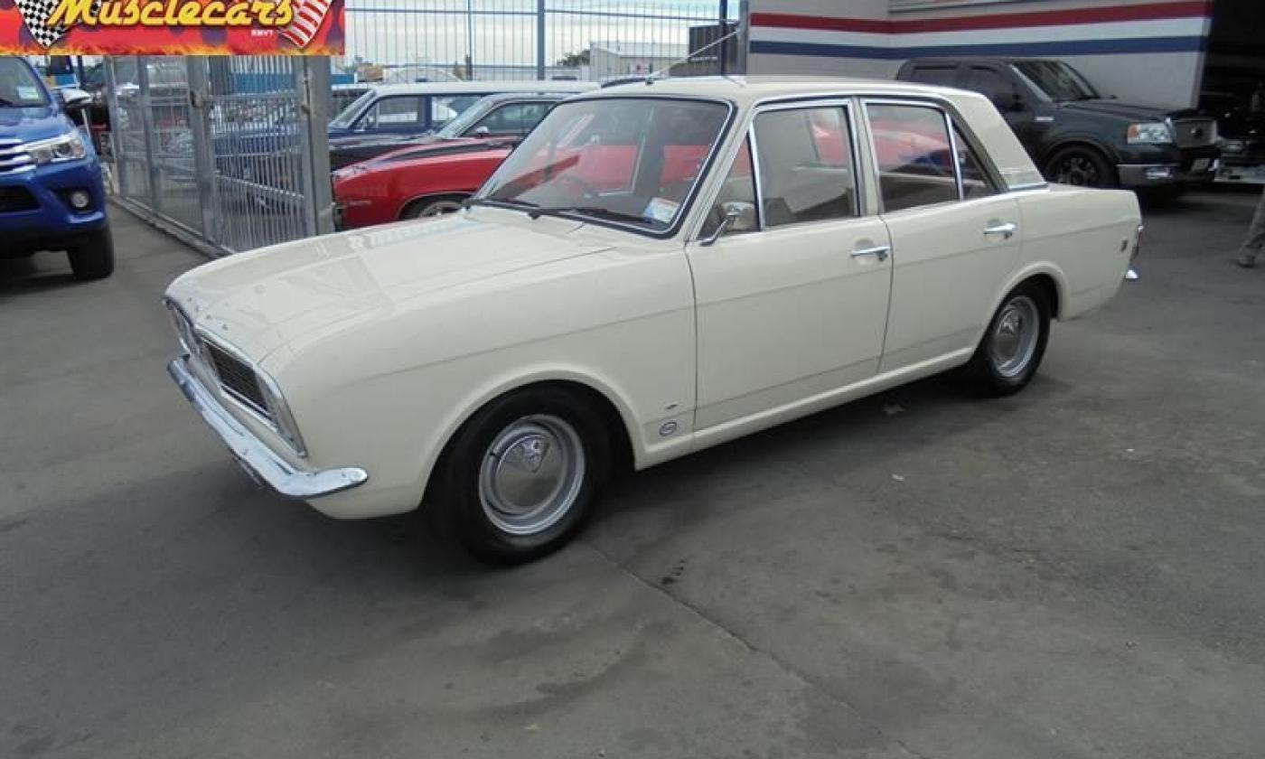 MKII Ford COrtina GT Sedan White images 1969 original restored (13).jpg