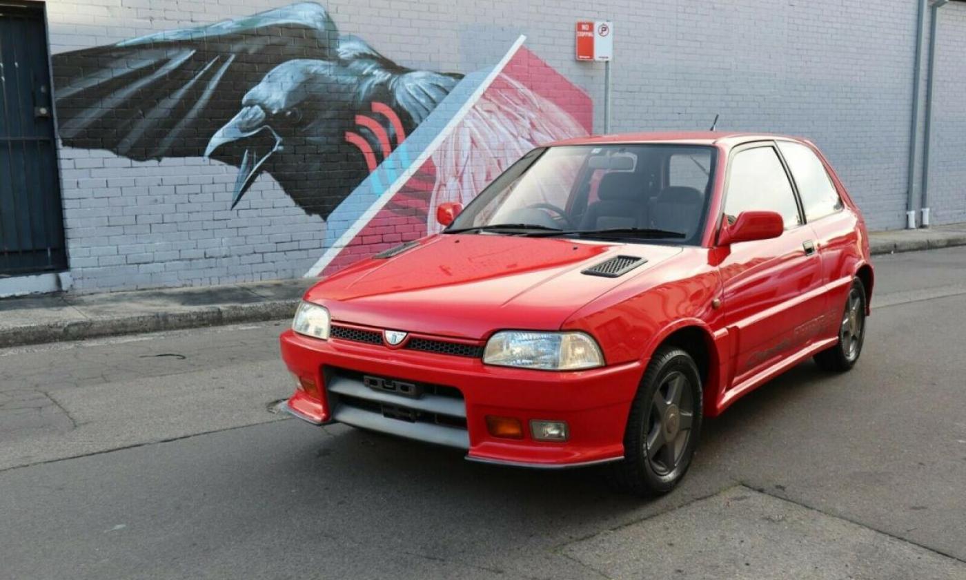 Red Daihatsu Charade De Tomaso Australia images (1).jpg