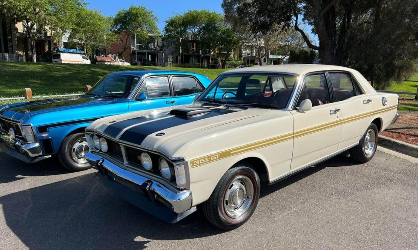 South African Fairmont GT White XY 1971 images (1).jpg