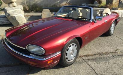 1 Jaguar XJS Celebration Edition Moroccan Red convertible 1996 images (1).jpg