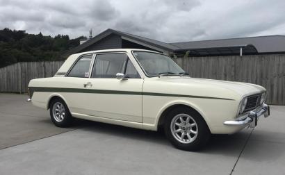 1970 Ford Cortina MK2 MKII GT 2-door in Lotus colours images (2).jpg