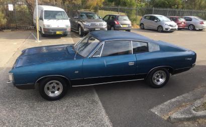 1971 VH Chrysler Valiant Charger XL Blue (1).jpg