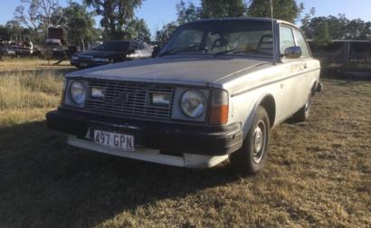 1979 Volvo 242 GT unrestored images silver coupe (12).jpg