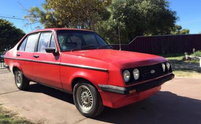 1980 Ford Escort RS2000 Australian 4-door sedan (5).JPG