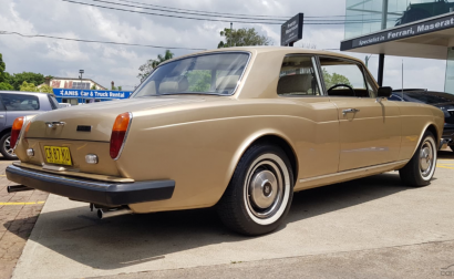 1980 Golden Sand Rolls Royce Corniche Coupe 2 door sedan (3).png