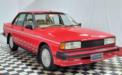 1982 TRX P910 red sedan for sale Sudney Australia 2022 (1).jpg