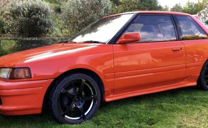 1990 Mazda Familia 323 GTX Turbo hatch white repainted red images (1).jpg