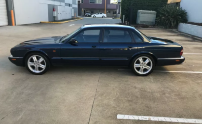 1999 Blue Jaguar XJR X308 Australia RHD images (8).png