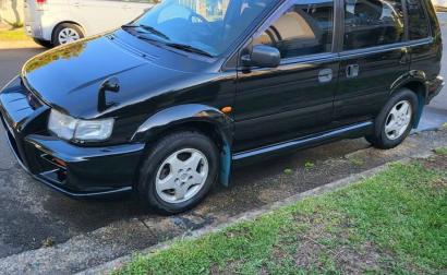 Black Mitsubishi RVR Hyper Sport R (1).jpg