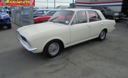 MKII Ford COrtina GT Sedan White images 1969 original restored (13).jpg