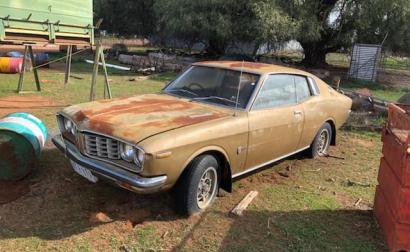 MX23 Toyota Corona MK2 Hardtop Gold images Australia (5).jpg