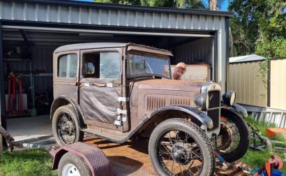 Original unrestored Austin 7 1930 Fabric saloon (1).jpg
