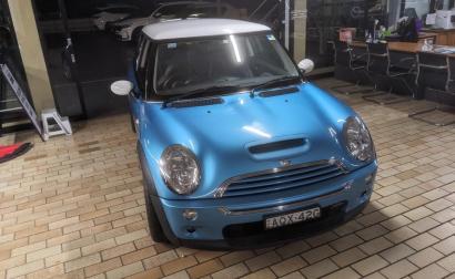 R53Cooper S  John Cooper Works car Electric Blue (6).jpg