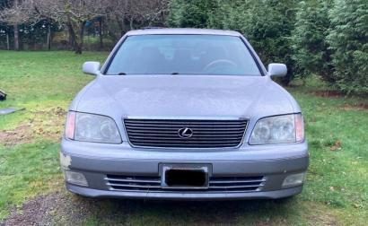UCF20 II 1999 Lexus LS400 Antique Silver sedan for sale USA (1).jpg