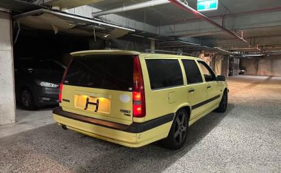 YellowVolvo 850 R Wagon for sale Sydney 1995 (1).jpg
